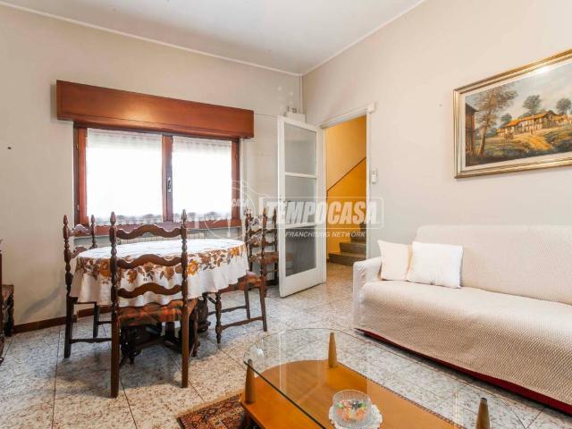 Villa Schiera in vendita a San Pietro e Paolo, Desio
