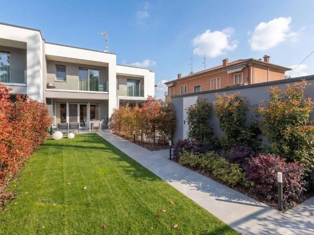 Villa Schiera in vendita a Boschetto, Desio