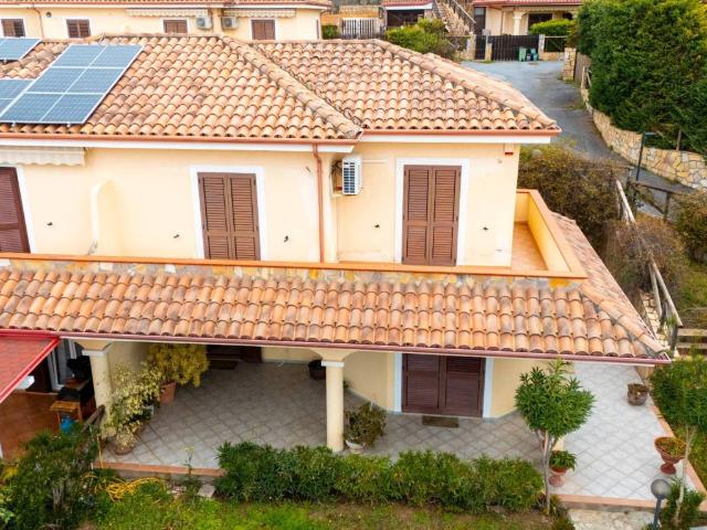 Villa Schiera in vendita a Calabria, Cosenza