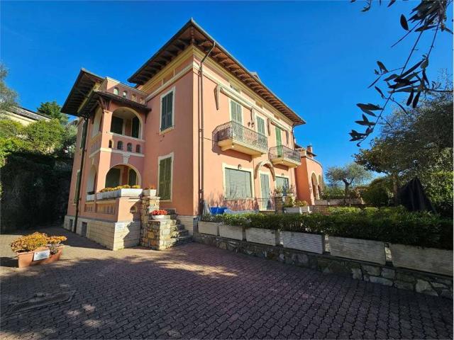 Villa Schiera in vendita a Diano Calderina, Diano Marina