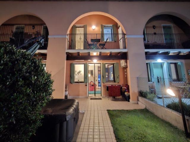 Villa Schiera in vendita a Carrara San Giorgio, Veneto