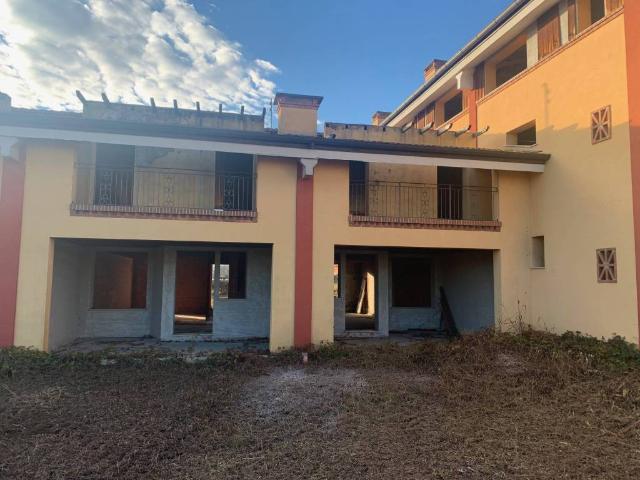 Villa Schiera in vendita a Dueville, Veneto