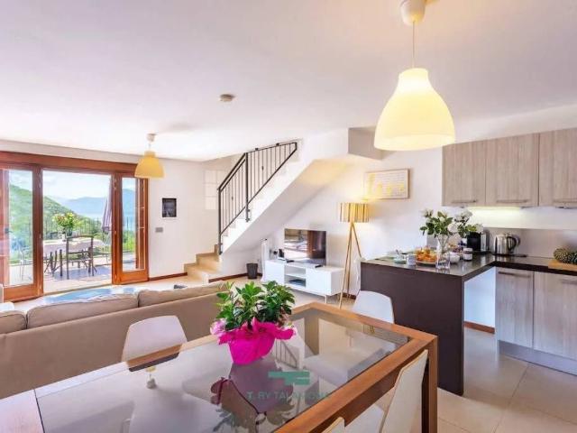 Villa Schiera in vendita a Comunità Montana Valli del Verbano, Dumenza