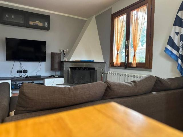 Villa Schiera in vendita a Unione dei Comuni Circondario dell'Empolese Valdelsa, Empoli