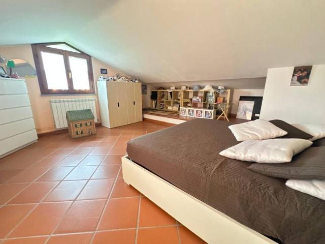 Villa Schiera in vendita a Unione dei Comuni Circondario dell'Empolese Valdelsa, Empoli