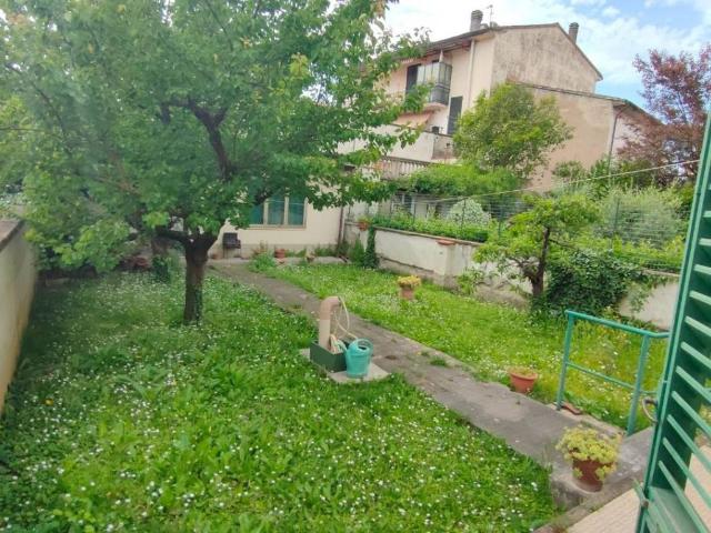Villa Schiera in vendita a Unione dei Comuni Circondario dell'Empolese Valdelsa, Empoli