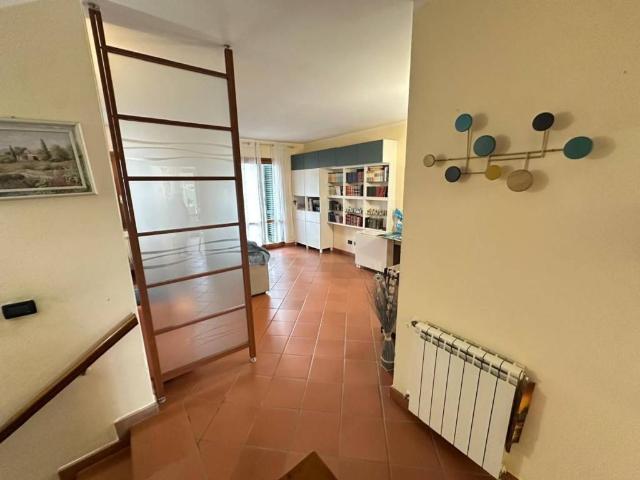 Villa Schiera in vendita a Unione dei Comuni Circondario dell'Empolese Valdelsa, Empoli