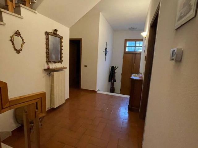 Villa Schiera in vendita a Unione dei Comuni Circondario dell'Empolese Valdelsa, Empoli