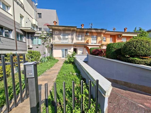 Villa Schiera in vendita a Rova, Endine Gaiano