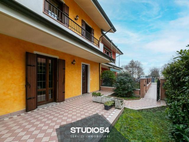 Villa Schiera in vendita a Eraclea, Veneto