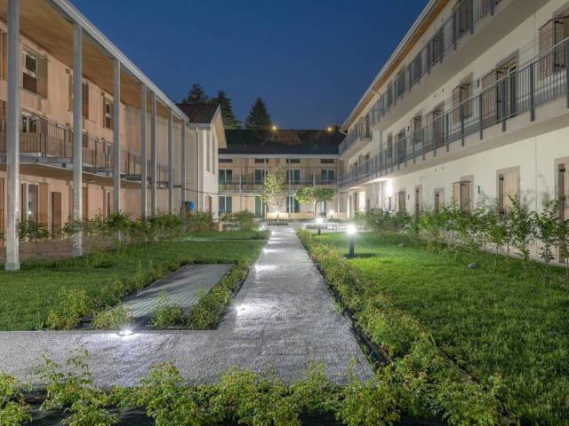 Villa Schiera in vendita a Cassina Mariaga, Erba
