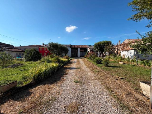 Villa Schiera in vendita a Erbè, Veneto
