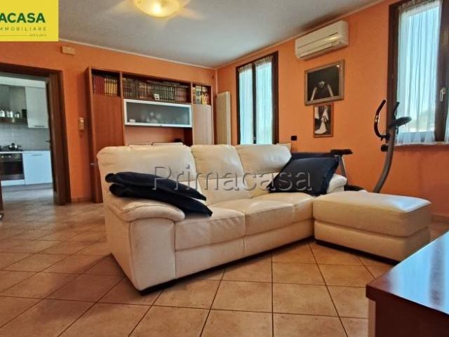 Villa Schiera in vendita a Pianura Reggiana, Re