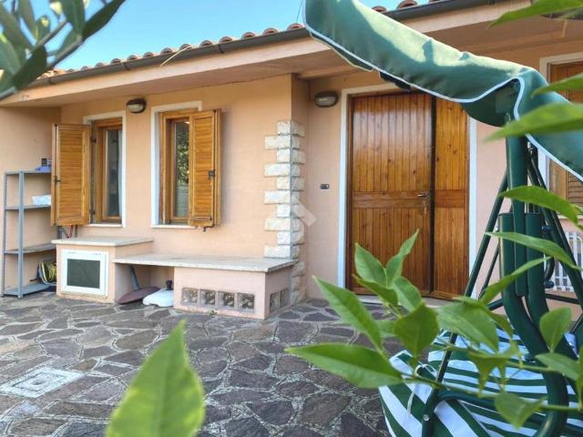 Villa Schiera in vendita a Regolelli, Fabrica di Roma