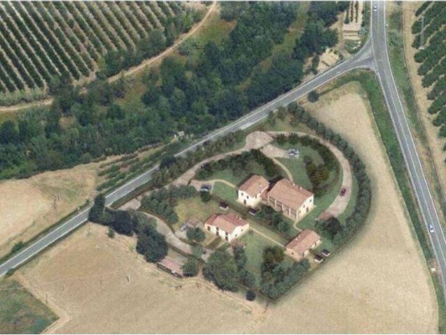 Villa Schiera in vendita a Unione della Romagna Faentina, Faenza