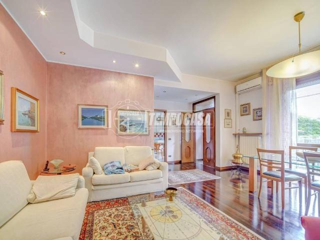 Villa Schiera in vendita a Bergoro, Fagnano Olona