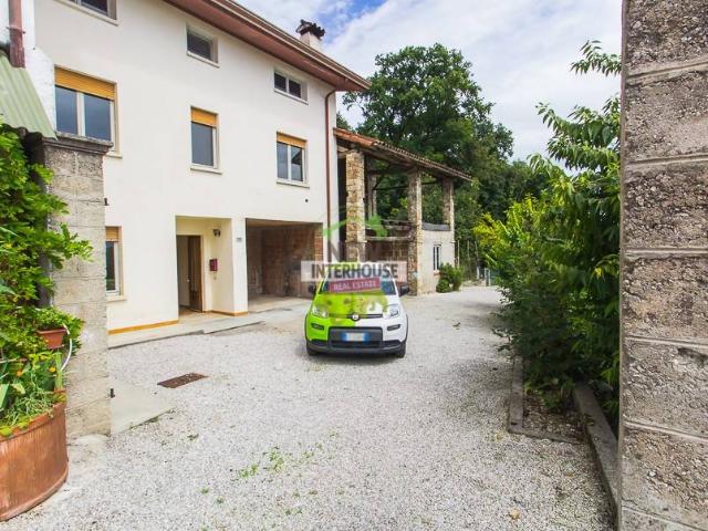 Villa Schiera in vendita a Fanna, Friuli-Venezia Giulia