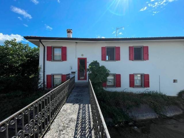 Villa Schiera in vendita a Fanna, Friuli-Venezia Giulia