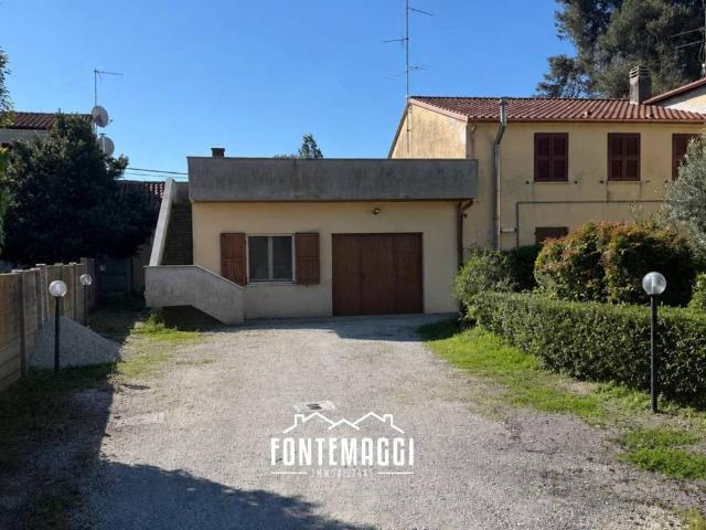 Villa Schiera in vendita a Marche, Pesaro E Urbino