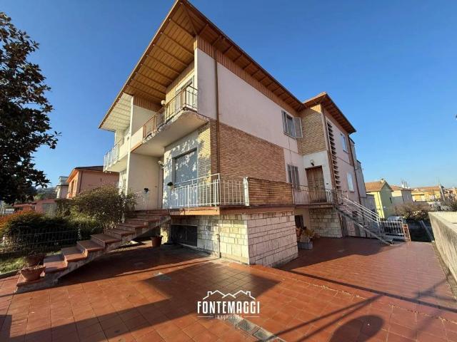 Villa Schiera in vendita a Marche, Pesaro E Urbino