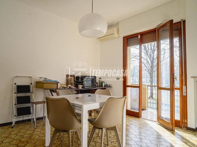Villa Schiera in vendita a La Colonna, Marche