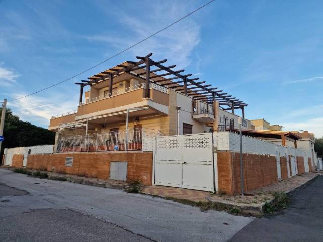 Villa Schiera in vendita a Puglia, Brindisi