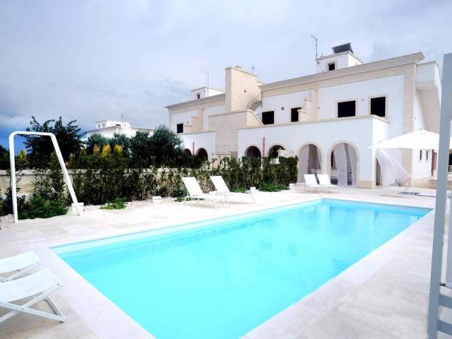 Villa Schiera in vendita a Pozzo Faceto, Puglia