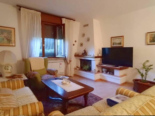 Villa Schiera in vendita a Unione Delta del Po, Migliaro