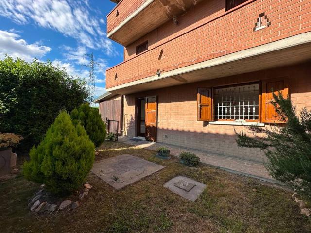Villa Schiera in vendita a Ferrara, Reggio Emilia