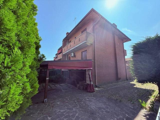Villa Schiera in vendita a Ferrara, Reggio Emilia