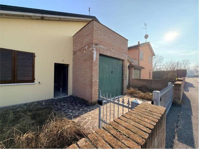Villa Schiera in vendita a Ferrara, Reggio Emilia