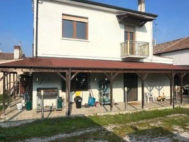 Villa Schiera in vendita a Ferrara, Reggio Emilia