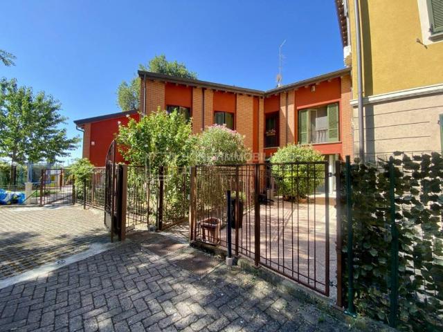 Villa Schiera in vendita a Fidenza, Reggio Emilia