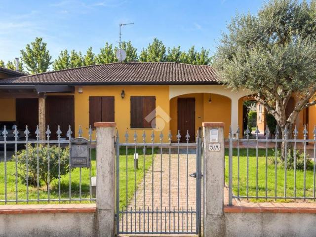 Villa Schiera in vendita a Fiesse, Brescia