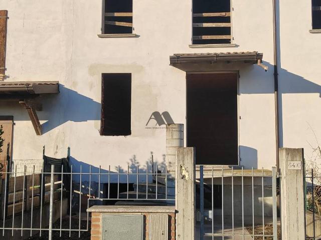 Villa Schiera in vendita a Fiesse, Lombardia