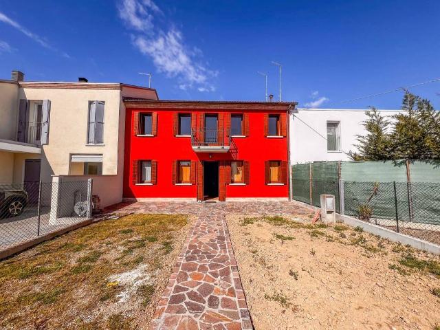 Villa Schiera in vendita a Fiesso D'artico, Veneto