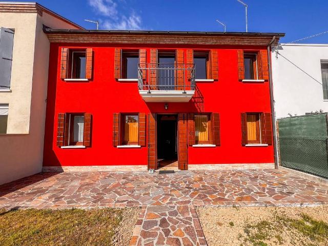 Villa Schiera in vendita a Fiesso D'artico, Veneto