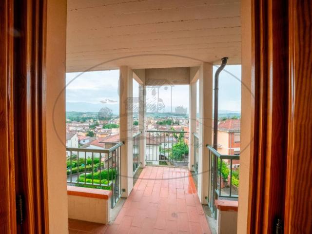 Villa Schiera in vendita a Figline e Incisa Valdarno, Figline Valdarno