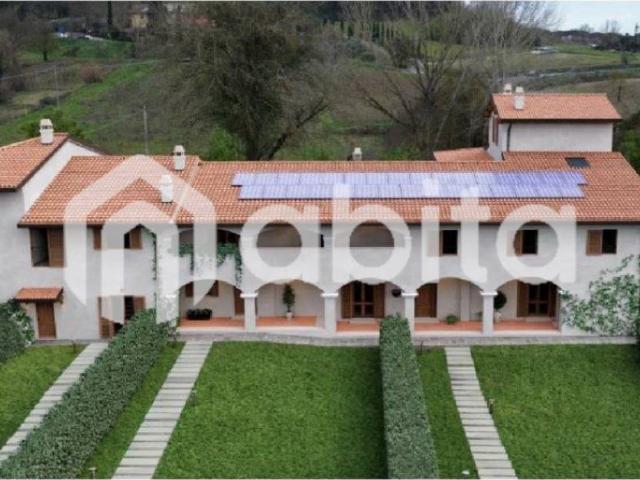 Villa Schiera in vendita a Figline e Incisa Valdarno, Figline Valdarno