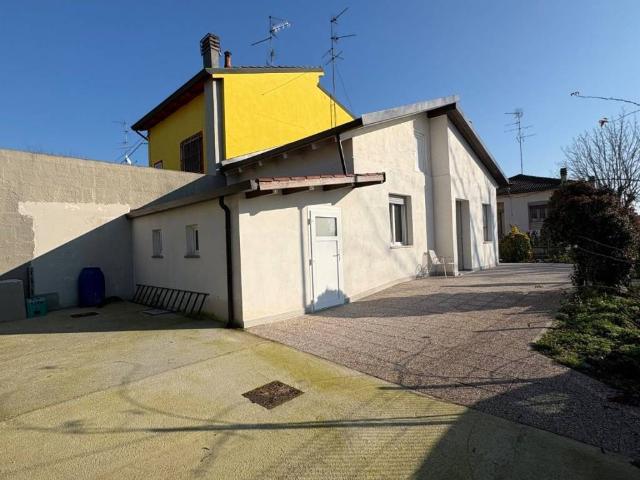 Villa Schiera in vendita a Unione Comuni Modenesi Area Nord, Finale Emilia