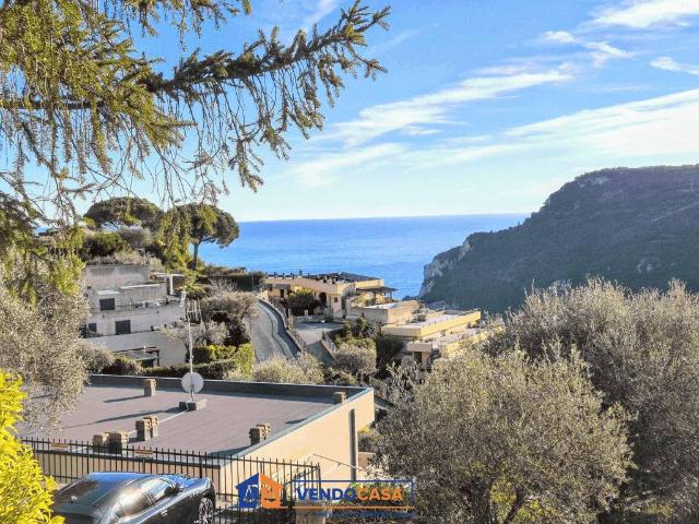Villa Schiera in vendita a Calvisio, Finale Ligure