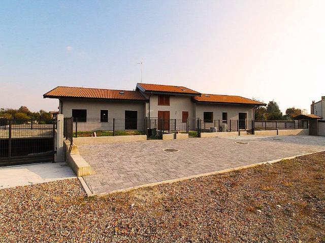 Villa Schiera in vendita a Socco, Fino Mornasco