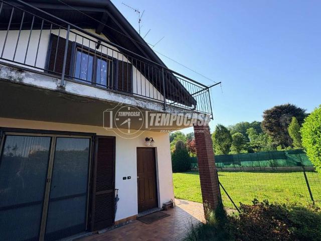 Villa Schiera in vendita a Socco, Fino Mornasco