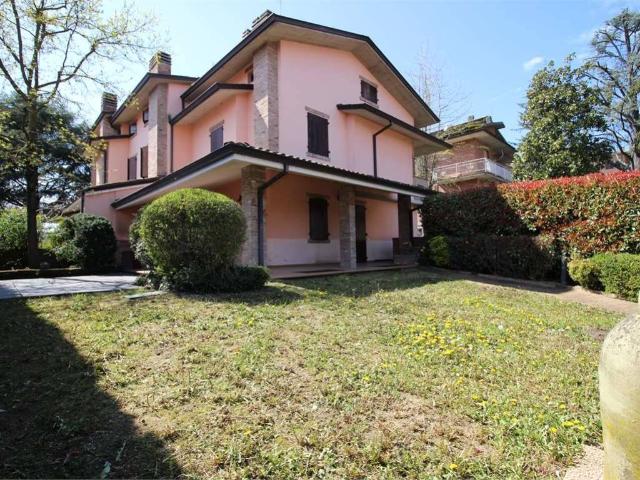 Villa Schiera in vendita a Unione dei comuni del Distretto Ceramico, Fiorano Modenese