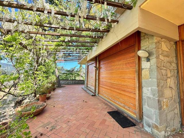 Villa Schiera in vendita a Quartiere 2, Firenze