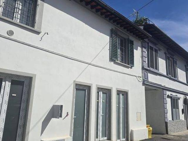Villa Schiera in vendita a Ugnano, Firenze
