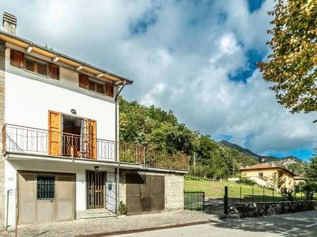 Villa Schiera in vendita a Firenzuola, Toscana