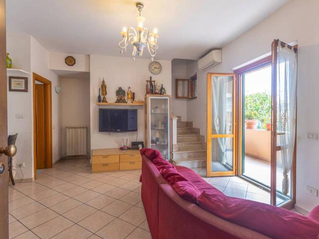 Villa Schiera in vendita a Roma Capitale, Lazio