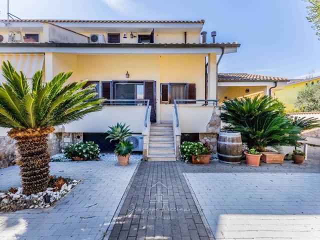 Villa Schiera in vendita a Roma Capitale, Lazio