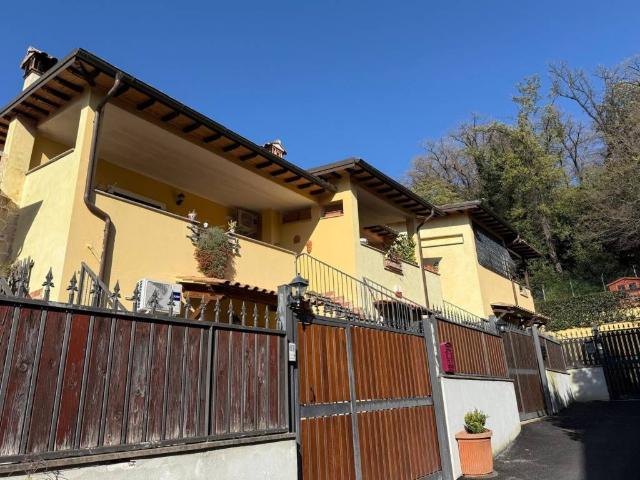 Villa Schiera in vendita a Roma Capitale, Lazio